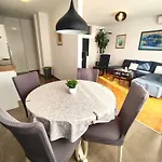 Lara\'S Apartment